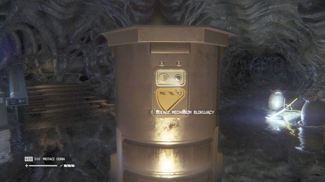 Approach the console on the right and initiate the procedure, then disengage locking mechanism in the middle of the room - Destroy the nest - Walkthrough - Alien: Isolation - Game Guide and Walkthrough