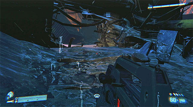 Jump into the hole in the container and get ready to evade the overgrown Xenomorph again - Find ONeal - Mission 5: The Raven - Aliens: Colonial Marines - Game Guide and Walkthrough