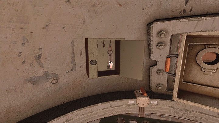 Go to the wreckage of the tank in the courtyard - Amnesia Rebirth: The Fortress - walkthrough, secrets - Walkthrough - Amnesia Rebirth Guide