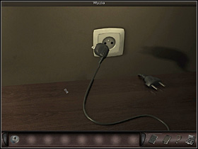 Nicole takes a closer look at the antenna (on the right side of the desk; zoom in) - it seems that it cannot extend - probably its underpowered - Paris, France, April 15-17, 2008 - Hotel - April 15-17, 2008 - Art of Murder: Hunt For The Puppeteer - Game Guide and Walkthrough