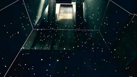 Walk on the narrow walkway to get to another similar shaft - Training - p. 1 - Desmonds Journey - Assassins Creed: Revelations - Game Guide and Walkthrough