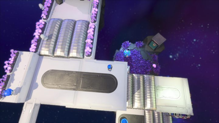 Jump on the trampolines to reach the white platform - Astros Playroom: Deep Dataspace - walkthrough - SSD Speedway - Astros Playroom Guide