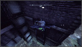 Its important to try and bounce off the plate in its upper part, thanks to which it will be easier to reach the next one - Batman trophies (01-10) | Amusement Mile - Amusement Mile - Batman: Arkham City Game Guide