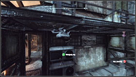 Carefully lower yourself #1 and use the Ceiling Climb skill by pressing RB - Catwoman trophies | Industrial District - Industrial District - Batman: Arkham City Game Guide