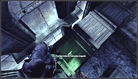 Explore the southern part of the upper floor of the Torture Chamber - Batman trophies (01-10) | Museum - Museum - Batman: Arkham City Game Guide