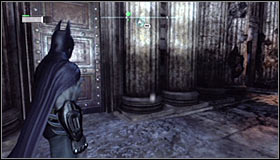 The less obvious option implies gliding onto the balcony above the main courthouse entrance #1 - Locate and enter Two-Faces Courthouse | Main story - Main story - Batman: Arkham City Game Guide