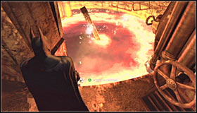 Note that the temperature in this part of the room has depreciated, so you can jump onto the balustrade #1 and press B to jump down onto the lower shelf - Access the Sionis Steel Mill through the main chimney | Main story - Main story - Batman: Arkham City Game Guide