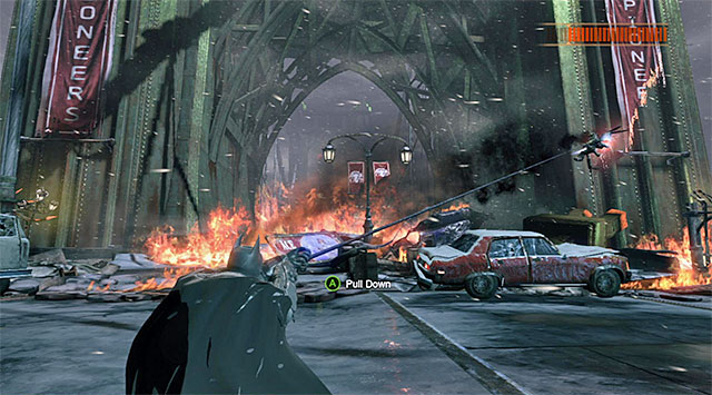 You need to use the claw to catch the boss - Firefly | Boss fights - Boss fights - Batman: Arkham Origins Game Guide