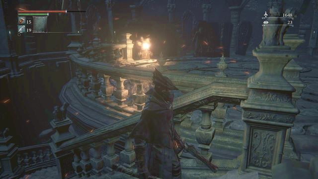 Watch out for the machine gun when walking up. - Healing Church Workshop | Walkthrough - Walkthrough - Bloodborne Game Guide & Walkthrough