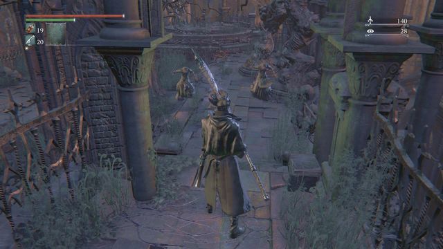 Before you enter the center of the court, defeat enemies that can be found on both sides. - Yahargul, Unseen Village | Walkthrough - Walkthrough - Bloodborne Game Guide & Walkthrough
