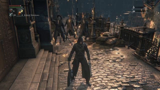 Well aimed cocktail might knock down few enemies at once. - Tips for a good start in Bloodborne - Basics - Bloodborne Game Guide & Walkthrough