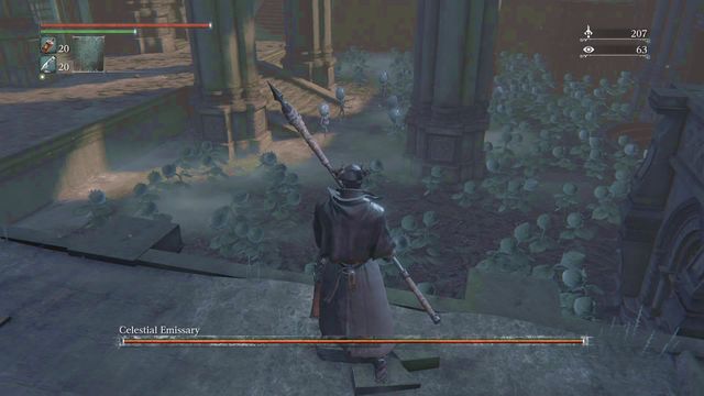 Boss is surrounded by enemies that look exactly like him. - Celestial Emissary | Boss Fights - Boss Fights - Bloodborne Game Guide & Walkthrough