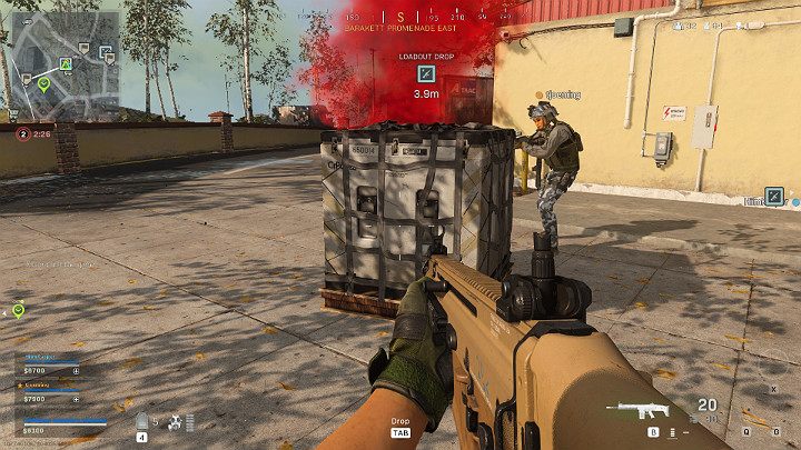 The weapons you get from the equipment drop should be sufficient until the end of the game - Warzone: Course of the match - Basics - Warzone Guide