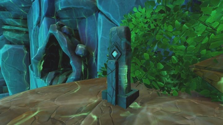 This monolith stands next to a hut marked with red pawprints - Call of the Sea: Lowering the water level - Puzzle, Chapter 5 - Chapter 5 - Call of the Sea Guide