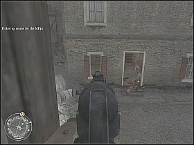 You should finally reach the town square - The Crossing Point - Crossing the Rhine - Call of Duty 2 - Game Guide and Walkthrough