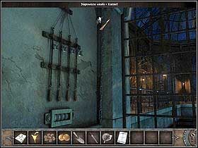 Once you arrive, approach the bars blocking the way to the count's house (zoom) - Walkthrough - Venice - Plazza Celeste - Venice - Chronicles of Mystery: The Tree of Life - Game Guide and Walkthrough