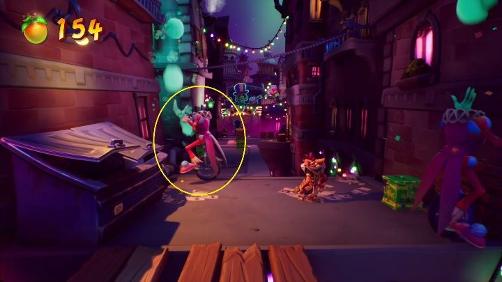 At this level, there are tons of circus performers who want to end your life - Crash 4: Off Beat walkthrough - Mosquito Marsh, A Few Days Ago - Crash 4 Guide, Walkthrough
