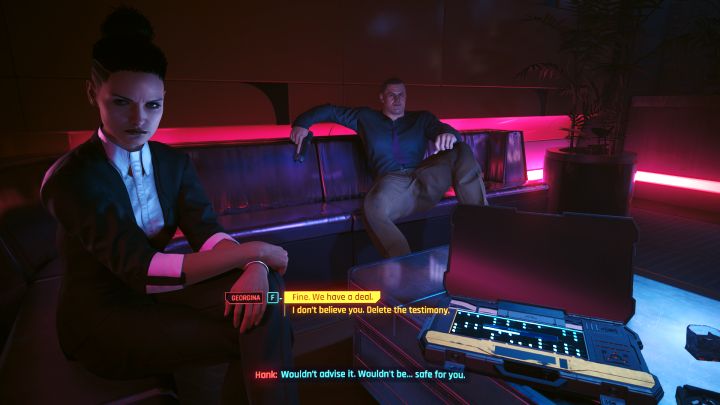 After entering the room where Georgina and Hank are staying, the confrontation will begin - Cyberpunk Phantom Liberty: Gig: Heaviest of Hearts - walkthrough - Cyberpunk Phantom Liberty: Gigs - Cyberpunk 2077 Guide