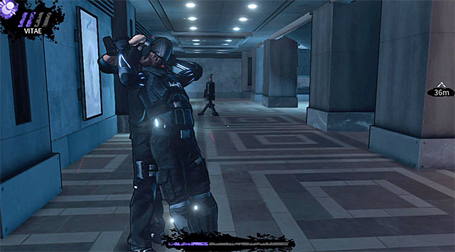 A hunter staying close to an UV generator - Cryogenic - atrium - Chapter 5 - DARK - Game Guide and Walkthrough