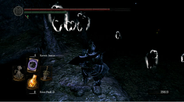 These phantoms can be easily wiped out with weapons - Chasm of the Abyss - Walkthrough - Dark Souls Game Guide & Walkthrough