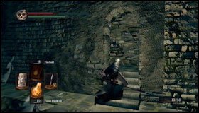 Right behind the corner [1] youll find an entrance to the building on the right - New Londo Ruins - p. 1 | Walkthrough - Walkthrough - Dark Souls Game Guide & Walkthrough