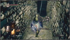 After obtaining the key, use the ladder to return up and go through the next passage from a chamber with large vases - New Londo Ruins - p. 2 | Walkthrough - Walkthrough - Dark Souls Game Guide & Walkthrough