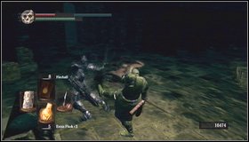 Behind the building enter another foggy passage - New Londo Ruins - Lower level | Walkthrough - Walkthrough - Dark Souls Game Guide & Walkthrough