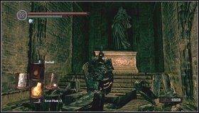In the middle of the way to the statue, a giant skeleton will jump on you - The Catacombs - p. 3 | Walkthrough - Walkthrough - Dark Souls Game Guide & Walkthrough