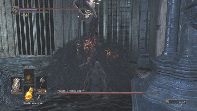 The boss will perform physical attacks when you get too close. - Aldrich, Devourer of Gods - Bosses - Dark Souls III Game Guide & Walkthrough
