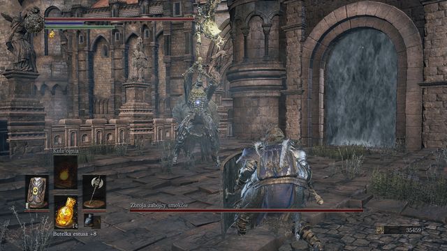 Avoid this attack and run around the opponent so that you can attack him just after he finishes. - Dragonslayer Armour - Bosses - Dark Souls III Game Guide & Walkthrough