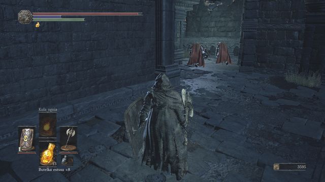 Use throwing knives to lure one of the knights, without alerting the other one. - Lothric Castle - Walkthrough - Dark Souls III Game Guide & Walkthrough