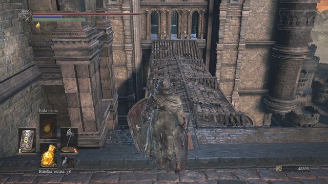 Dont get ambushed by crossbowmen in the middle of the roof. - Lothric Castle - Walkthrough - Dark Souls III Game Guide & Walkthrough