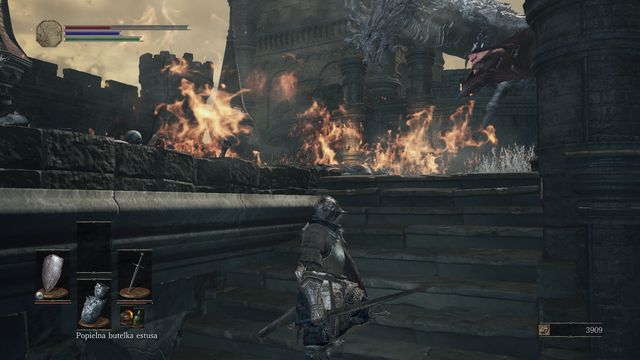 Wait downstairs until the fire goes out and then sprint to collect the items on the square. - High Wall of Lothric - Walkthrough - Dark Souls III Game Guide & Walkthrough