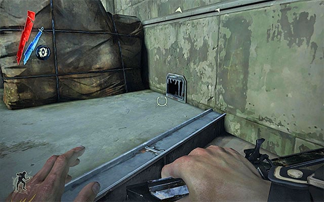 The thing that variants one and two have in common, is that, in both cases, you are separated from the fort entrance by walls of light - Infiltrating the fort - Mission 9 - The Light at the End - Dishonored - Game Guide and Walkthrough