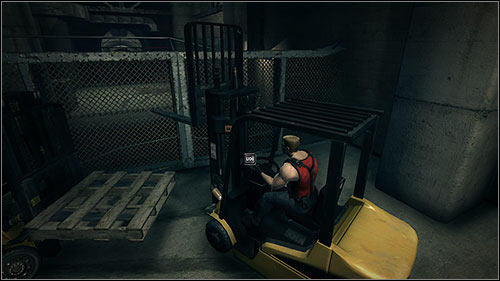 You will reach a dark corridor with a red warning light visible on the other side - 18.2. The Forkstop: Part 2 - Campaign - Duke Nukem Forever - Game Guide and Walkthrough