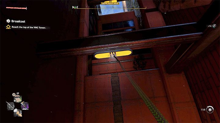 When it comes to the grappling hook, you'll mainly use it while climbing, as it allows attaching to certain ledges and then climbing them or swinging the rope to reach horizontal ledges - Dying Light 2: Tools - how to upgrade? - Character and statistics - Dying Light 2 Guide