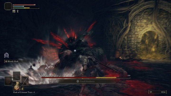 The Mad Pumpkin Head attacks frequently with his armored head - Elden Ring: How to beat Mad Pumpkin Head? - Elden Ring: All bosses in Limgrave - Elden Ring Guide