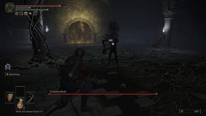 If you keep the boss at a medium distance, Cemetery Shade will seem to be waiting for your move - Elden Ring: How to beat Cemetery Shade in Liurnia of the Lakes? - Elden Ring: All bosses in Liurnia of the Lakes - Elden Ring Guide