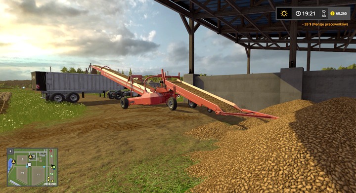 Belt system carrying potatoes from a stack. - Transport, loading and belt system | Descriptions of equipment - Descriptions of equipment, instructions and tips - Farming Simulator 17 Game Guide