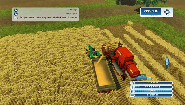 Drop the harvested crops in the trailer. - First harvest | The basics - The basics - Farming Simulator 2013 Game Guide