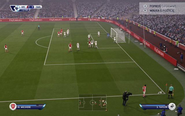 A low cross can be useful to play the ball to the near post towards an incoming player who can try to surprise the opposing goalkeeper with a sharp angle shot - Corners - Set pieces - FIFA 15 - Game Guide and Walkthrough