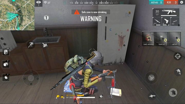 During your gameplay, you will get an opportunity to collect new items almost every step of the way. - What kind of weapons to use in Garena Free Fire? - FAQ - Garena Free Fire Guide