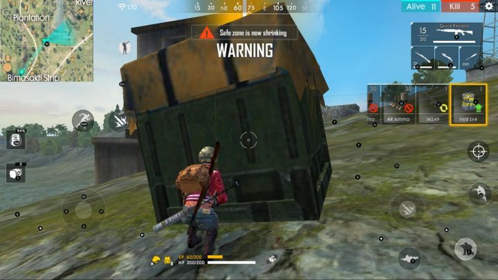 Collecting loot from drop supply crate exposes you to enemy fire - it is worth to do it quickly. - Supply drops in Garena Free Fire? - Battlefield - Garena Free Fire Guide