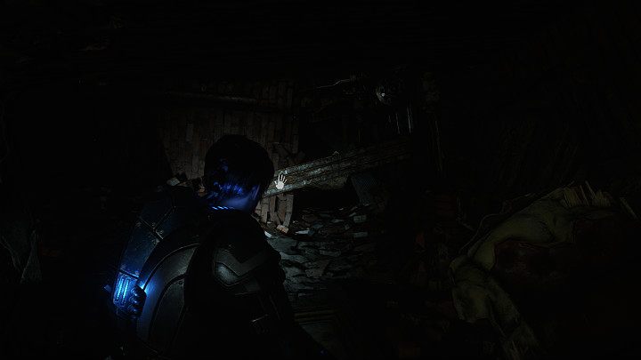 Coalition forces fight for survival, defending New Ephyra from a massive Swarm attack - Act 4 Chapter 2 - The Fall | Gears 5 Walkthrough - Act IV - Gears 5 Guide