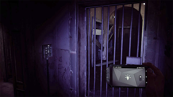 Turn right and get past the posed mannequin to find a locked gate - Psychiatric Asylum - Building C | Hidden memories - Hidden memories - Get Even Game Guide