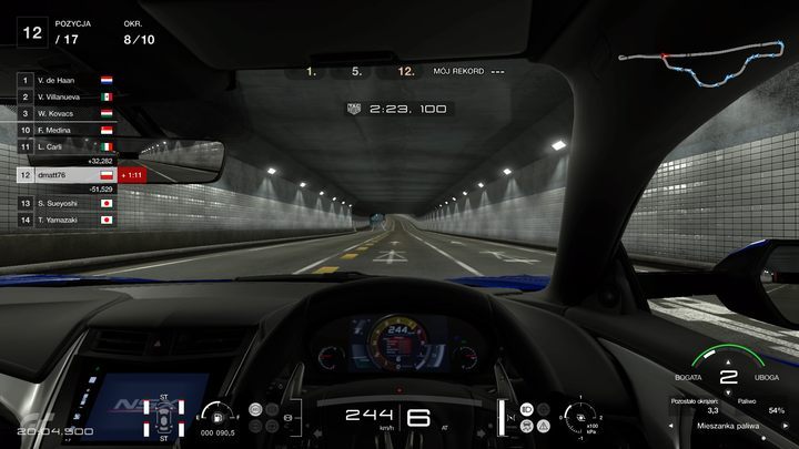 In the cockpit, the HUD is not so easy to keep an eye on. - View and camera in Gran Turismo Sport - Technical aspects - Gran Turismo Sport Game Guide
