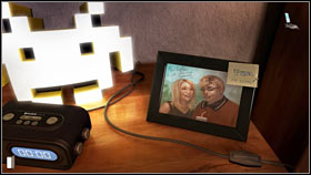 Approach the desk and examine the magazine in zoom (4 points) - Chapter 4 - p. 3 - Walkthrough - Gray Matter - Game Guide and Walkthrough