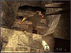 Try to jump on the planks and kill the antlion - To the White Forest p. II - Walkthrough - Half-Life 2: Episode Two Game Guide & Walkthrough