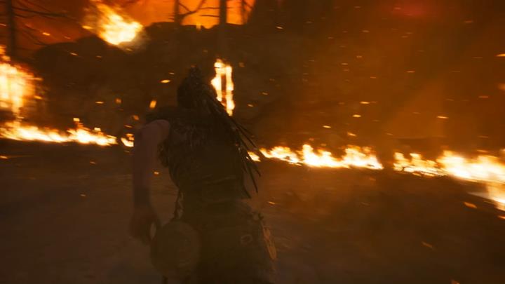 Stick to the right fire line. - Hellblade Senuas Sacrifice: Second burning gate Surts Realm - Surts Realm - Hellblade: Senuas Sacrifice Game Guide