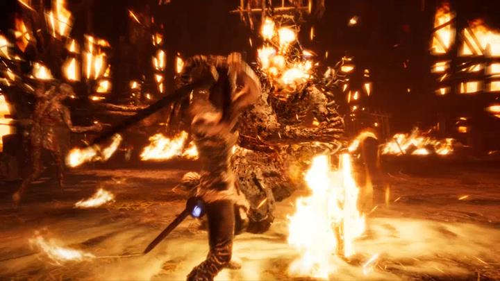 When the boss pierces his sword into the ground, charge and attack with strong hits. - Hellblade Senuas Sacrifice: Fourth gate and fight with Surt - Surts Realm - Hellblade: Senuas Sacrifice Game Guide